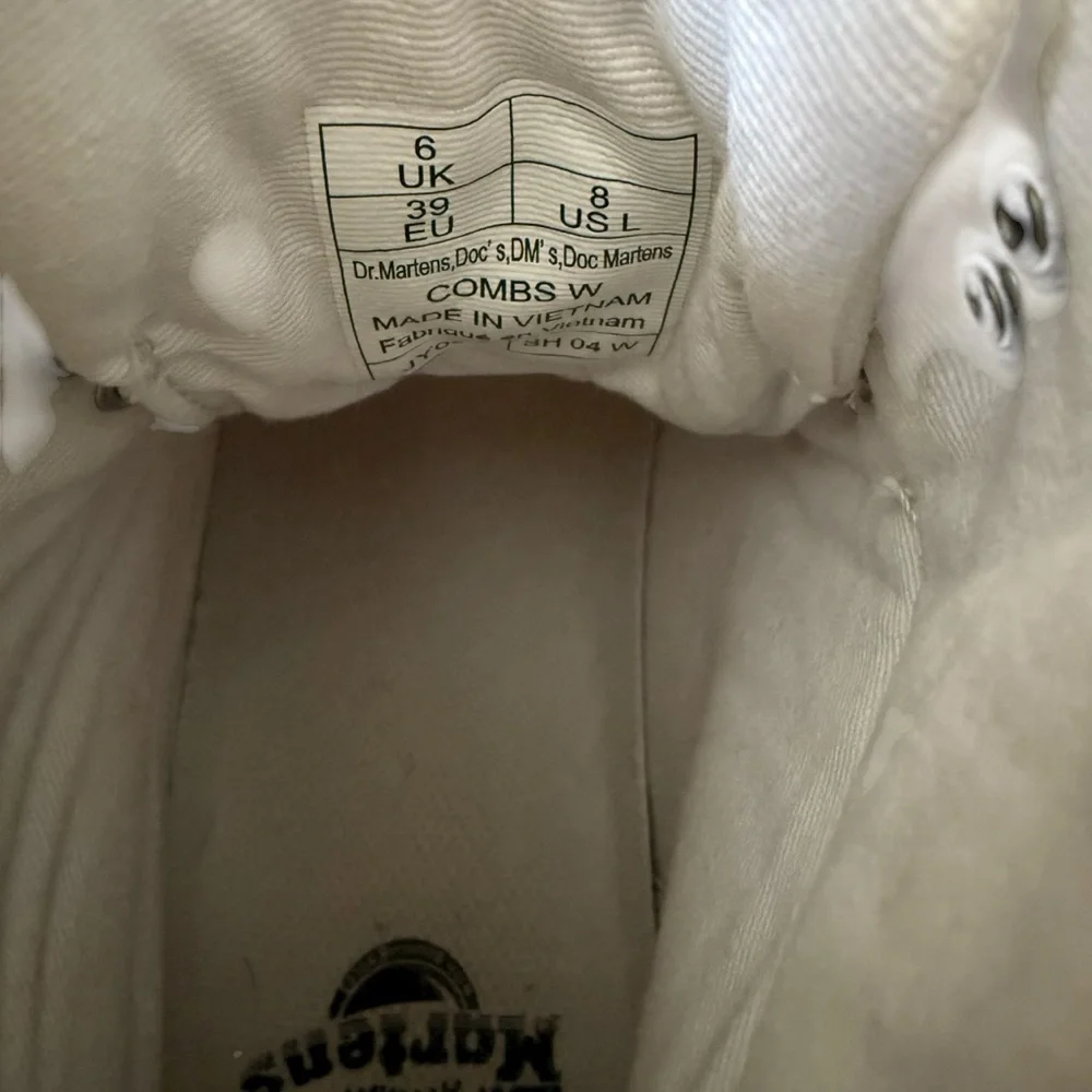 Dr. Martens combs platform boots - Picture 4 of 4